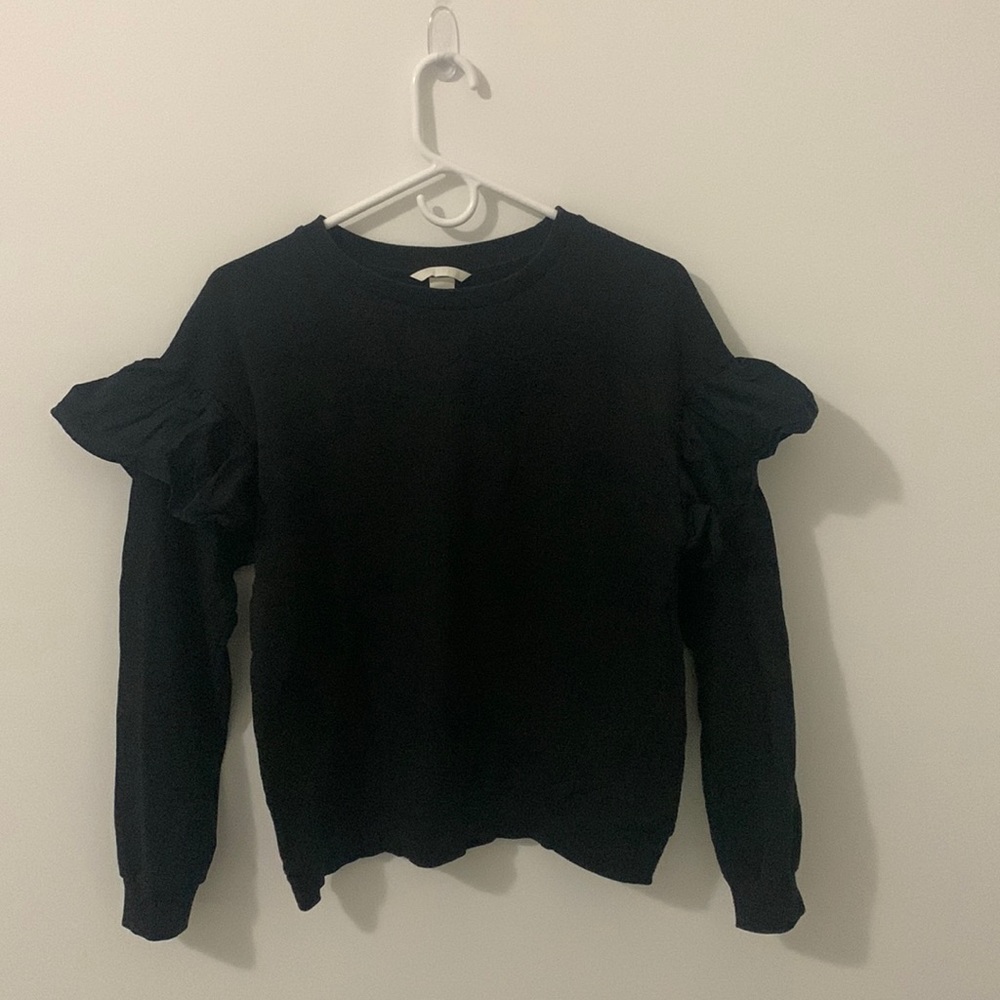 H&M Black ruffle sleeve sweatshirt